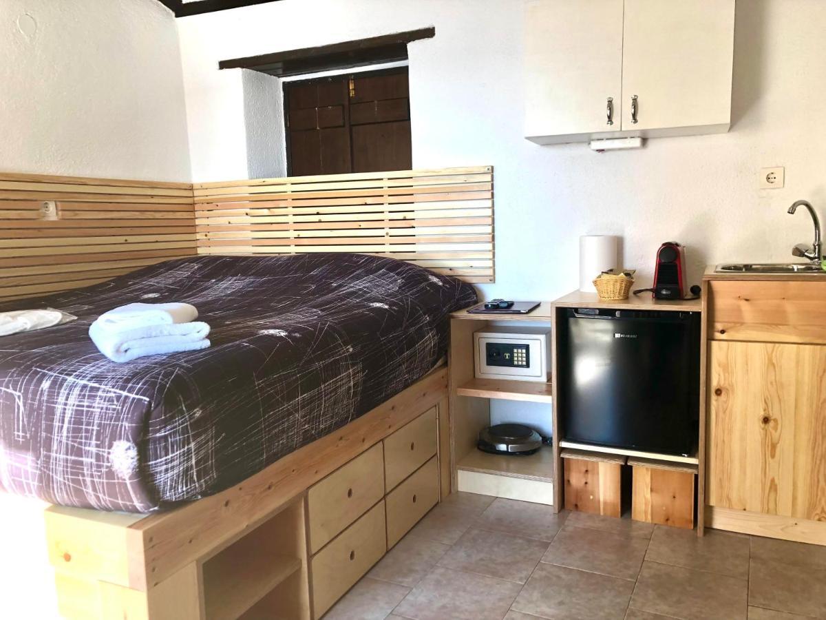 Pablito House Apartment Monemvasia Ngoại thất bức ảnh